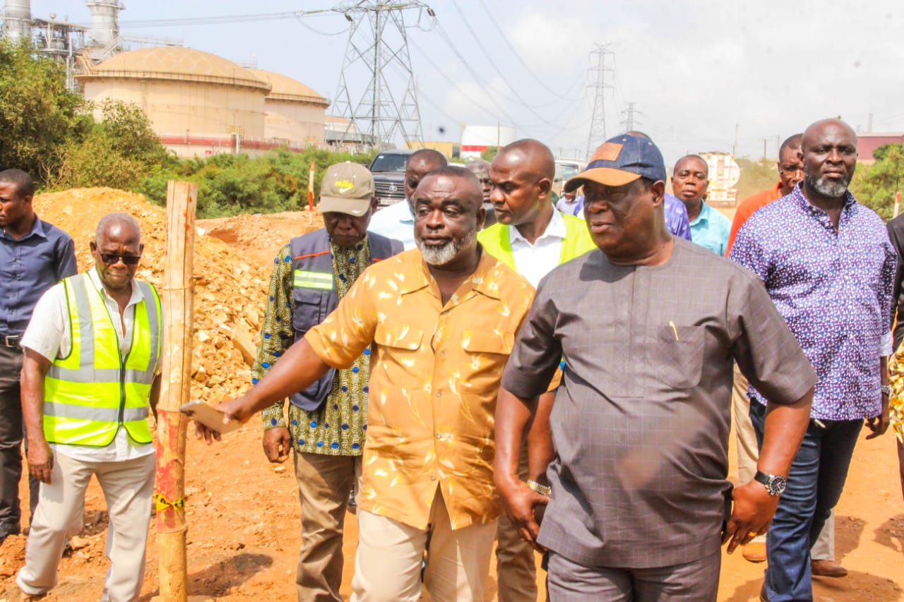 ROADS Minister inspects ongoing works on TOR-Road – Ministry of Roads ...